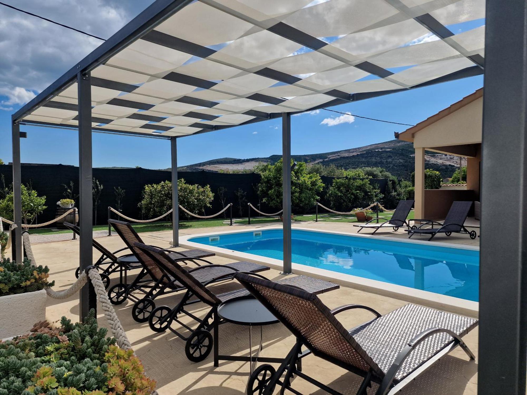 Beautiful Holiday Home "Villa Luka" Kastel Stafilic Exterior photo